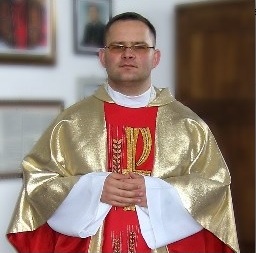 ks. Mariusz Sowiński