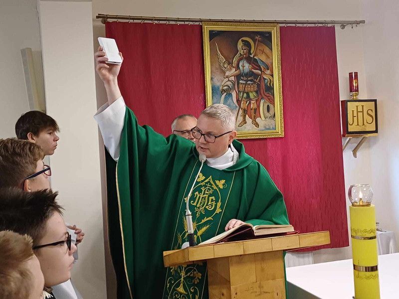 Poświęcenie książeczek do nabożeństwa