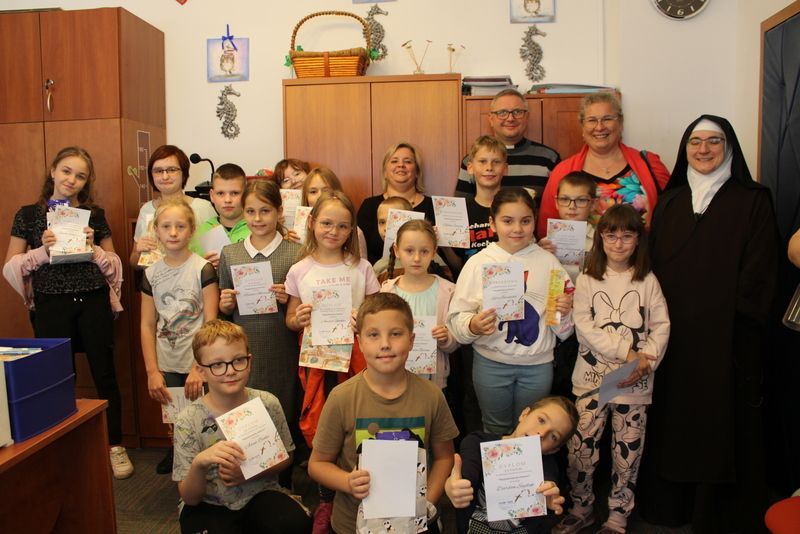 Szkolny Konkurs „Najpiękniejszy różaniec” w SP38