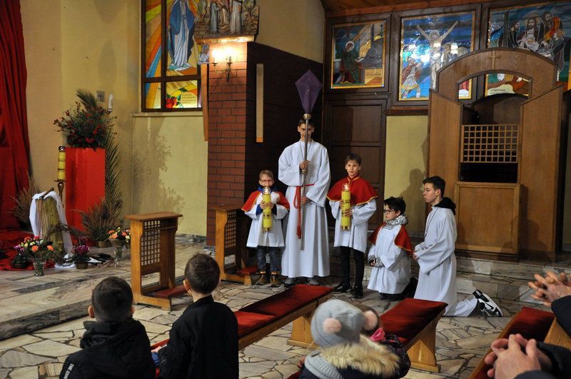 Miłość aż po Krzyż - Wielki Piątek
