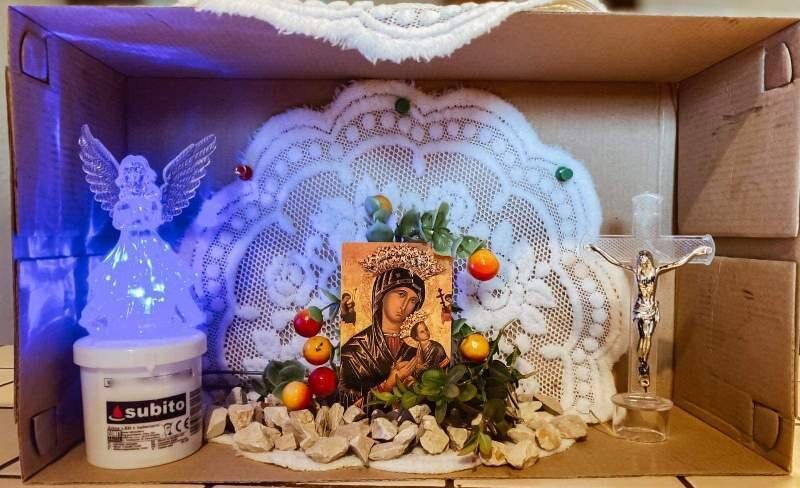 I co czuje i co żyje, niech z nami chwali Maryję!