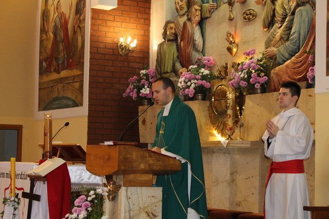 Dziecięce przedstawienie na rozpoczęcie Tygodnia Misyjnego