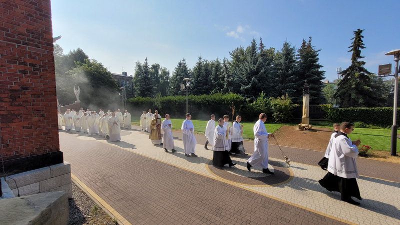 Liturgiczna Służba Ołtarza na imieninowej Mszy świętej ks. Bpa Grzegorza